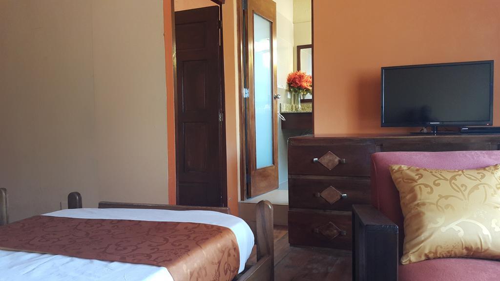 Hotel El Maltese Granada Δωμάτιο φωτογραφία