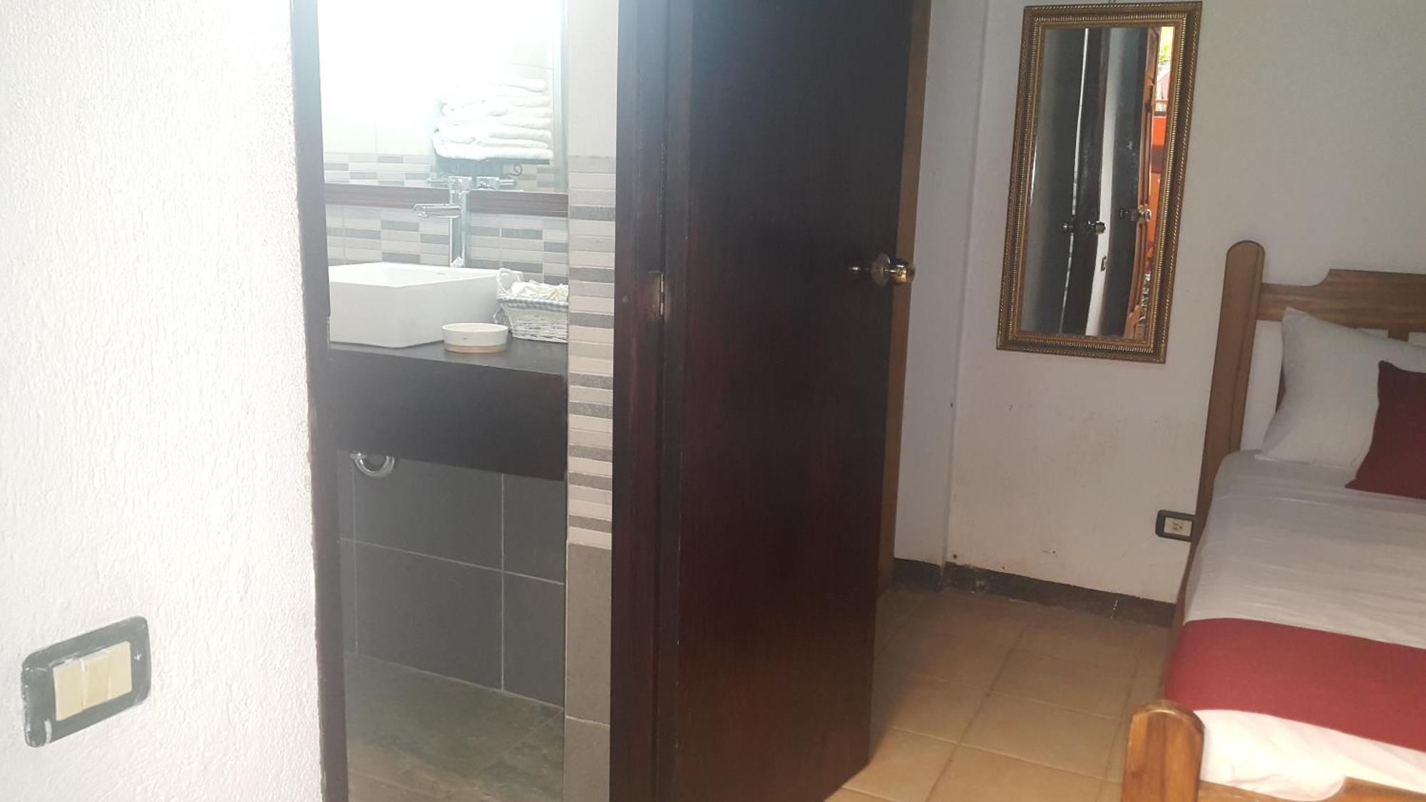 Hotel El Maltese Granada Εξωτερικό φωτογραφία